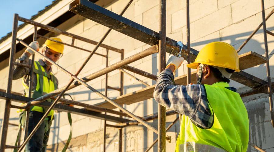 Professional gutter cleaning in Mackville, KY